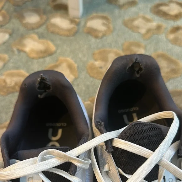 On Running Athletic Shoes White CloudGo - Picture 5 of 5